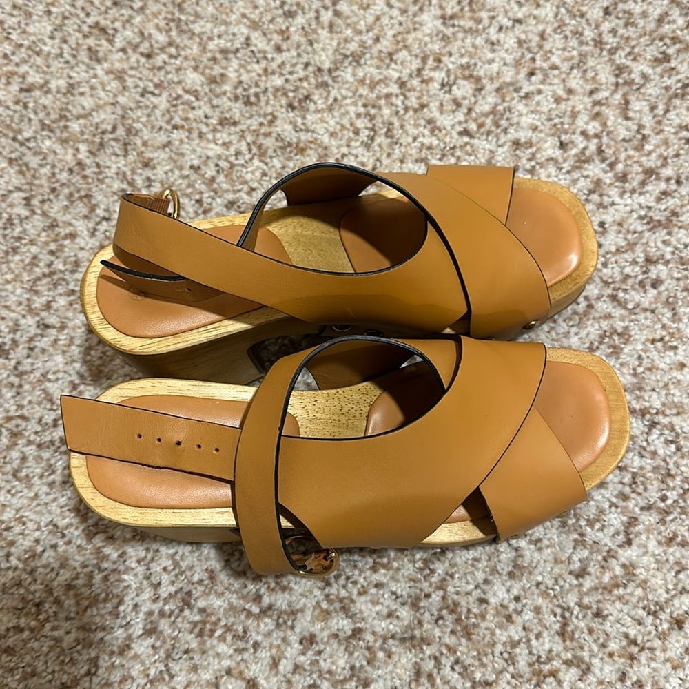 Brand new Tory Burch clogs.